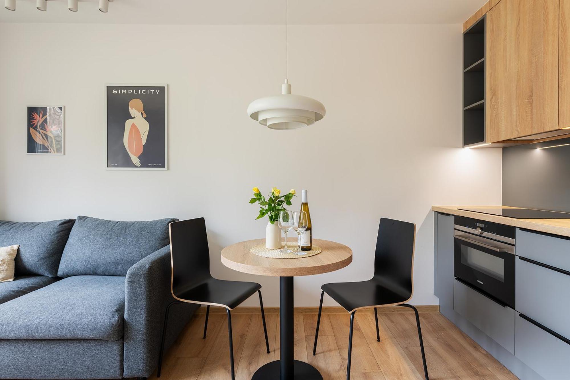 Batorego 18 White Prywatne Mieszkanie 300m Od Metra Pole Mokotowskie I Sgh Samodzielne Zameldowanie! Self Check-in System! Appartement *